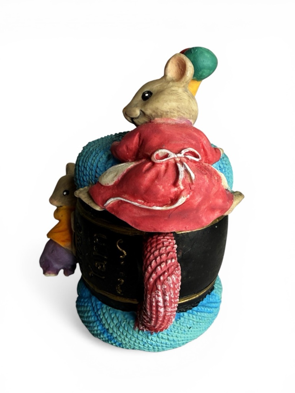 Vintage Hand-painted Knitting Trinket Box – Mice & Yarn Figurine - Picture 4 of 12